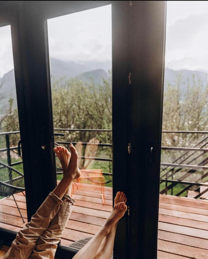 Kazbegi Kuro Cottages מראה חיצוני תמונה