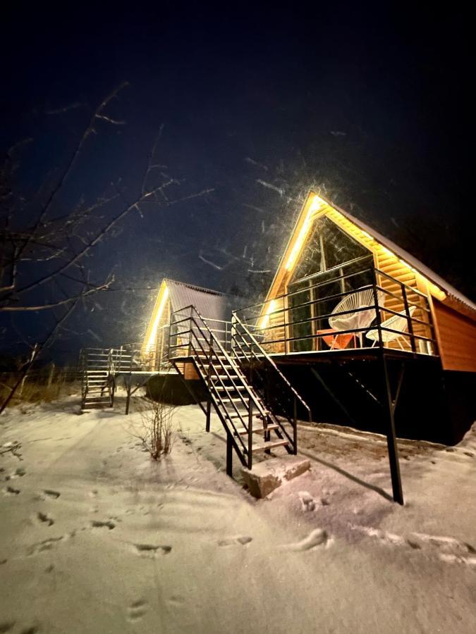 Kazbegi Kuro Cottages מראה חיצוני תמונה