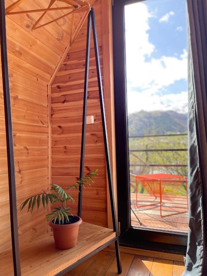 Kazbegi Kuro Cottages מראה חיצוני תמונה